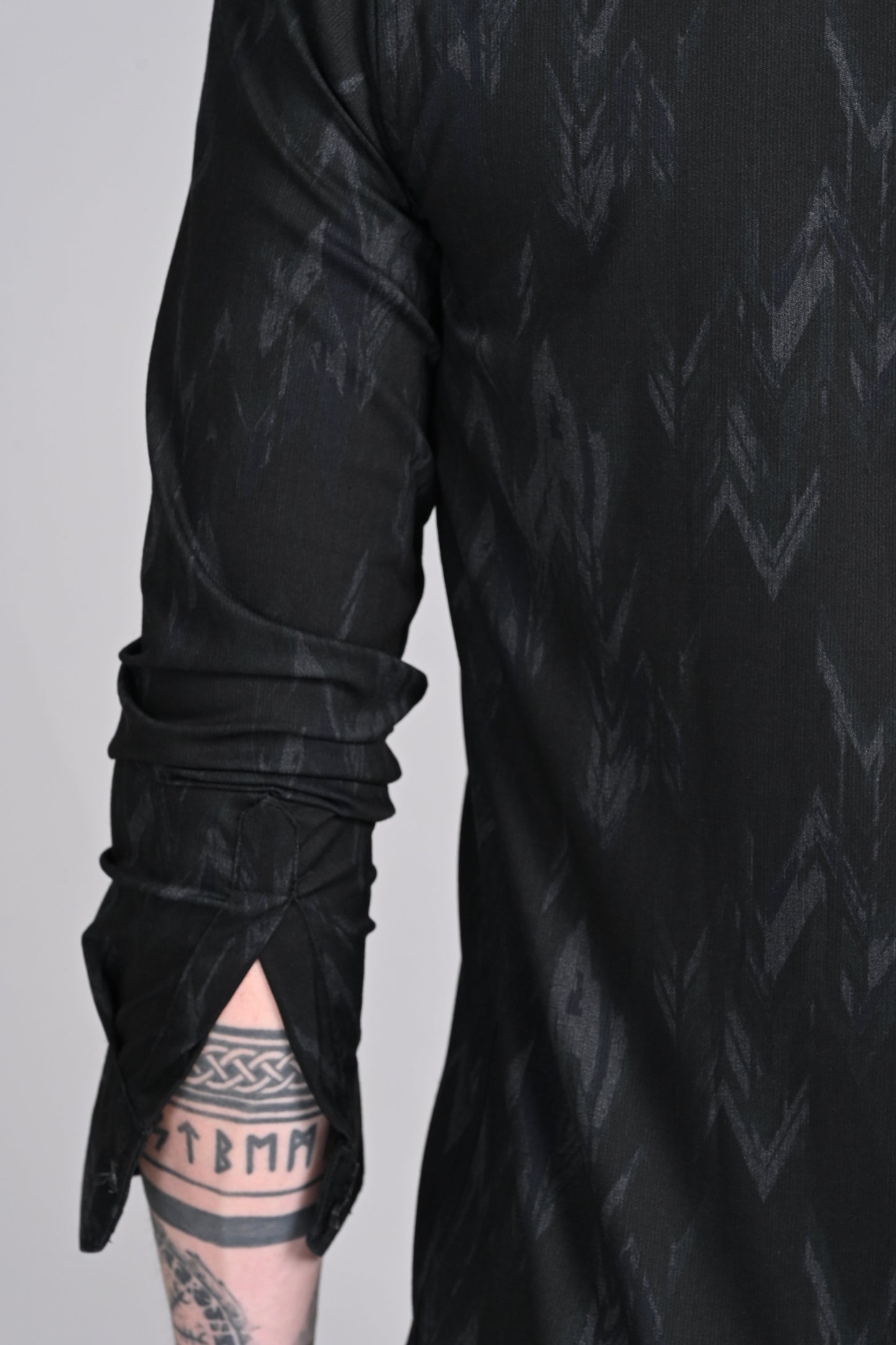 Black Bold & Vibrant: Printed