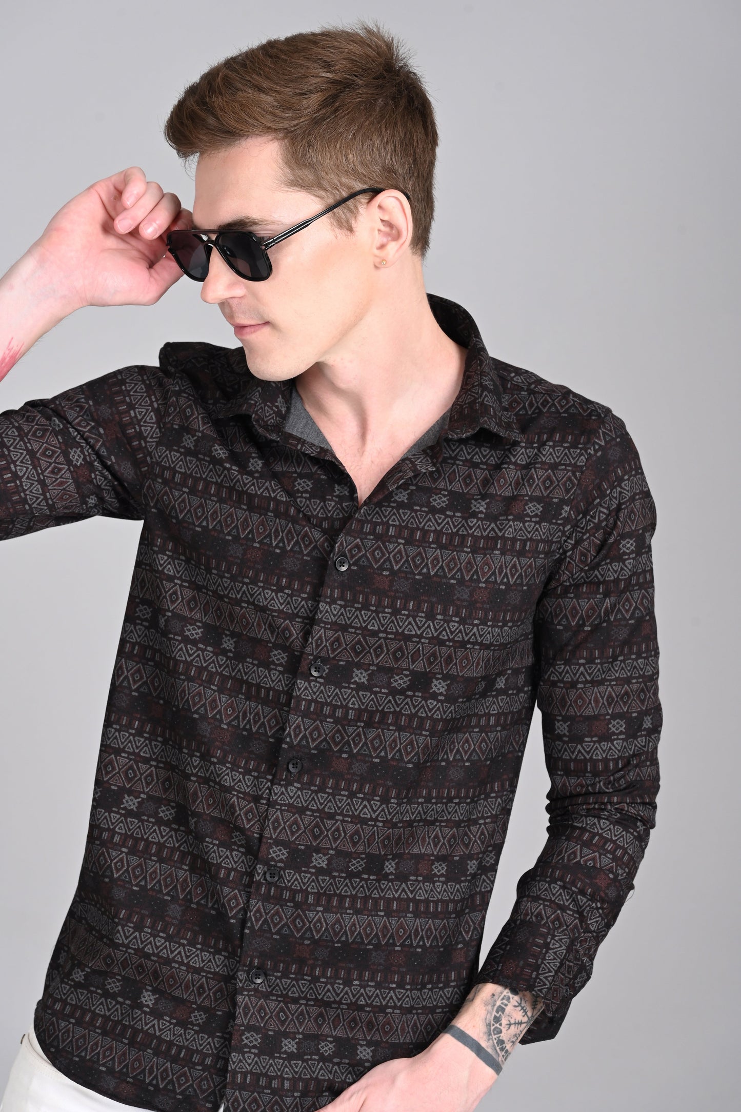 DGY BW Bold & Vibrant: Printed