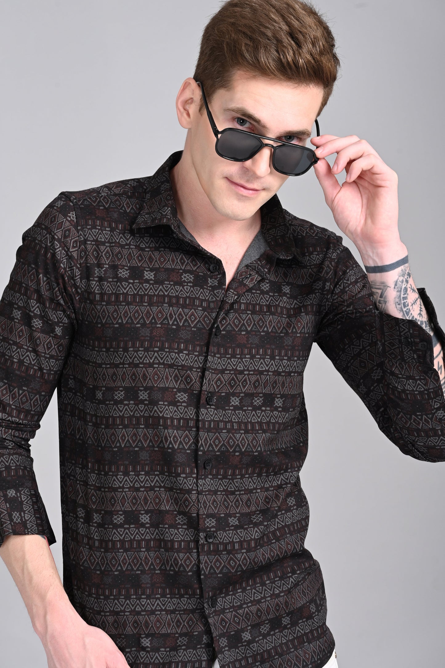 DGY BW Bold & Vibrant: Printed